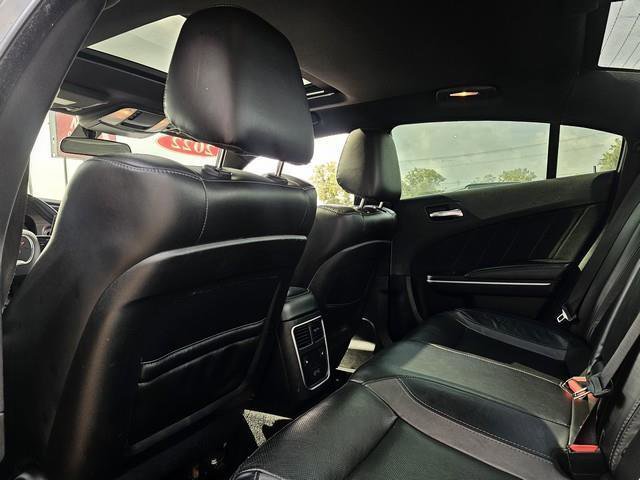 Used 2022 Dodge Charger SXT w/ Leather Interior Group image 17