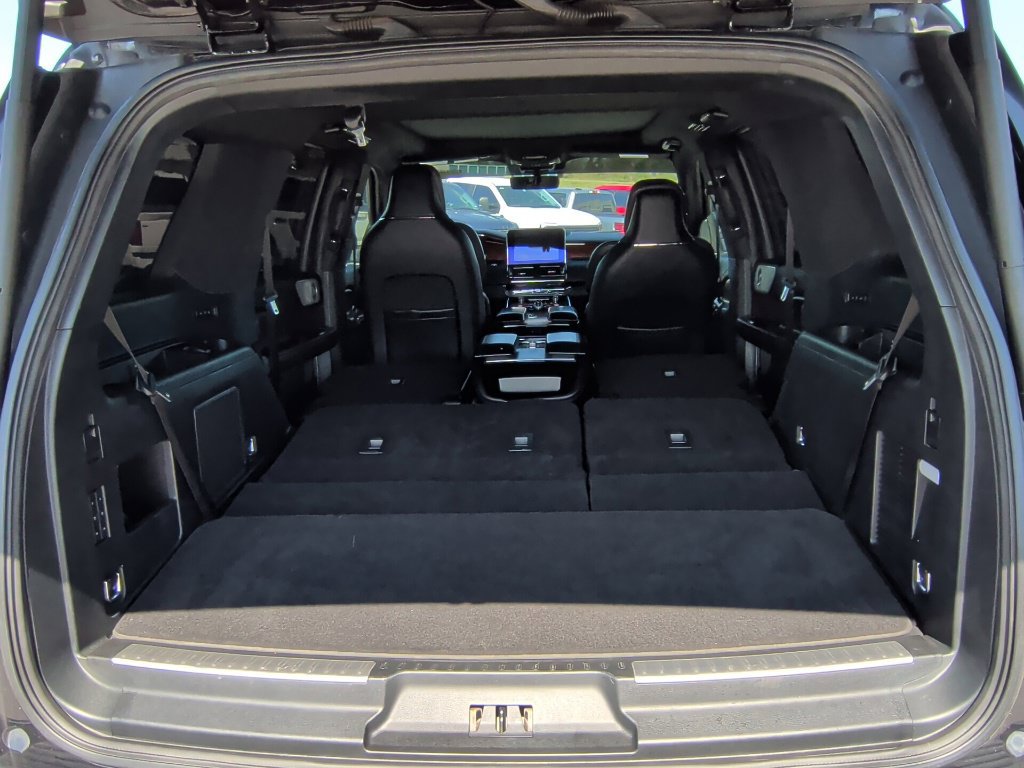 Used 2020 Lincoln Navigator Reserve w/ Luxury Package RWD image 47