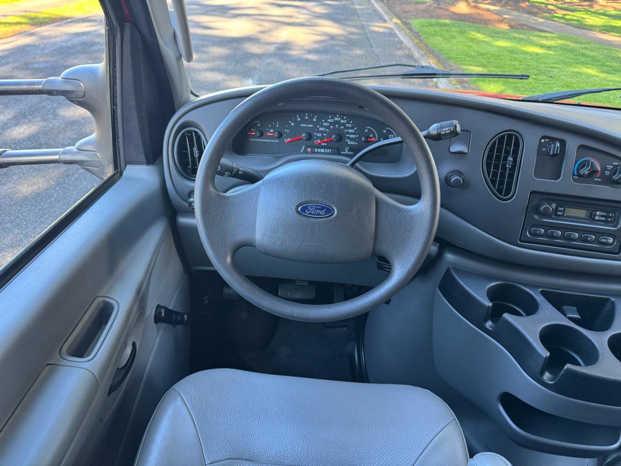 Used 2008 Ford E-350 and Econoline 350 Super Duty image 19