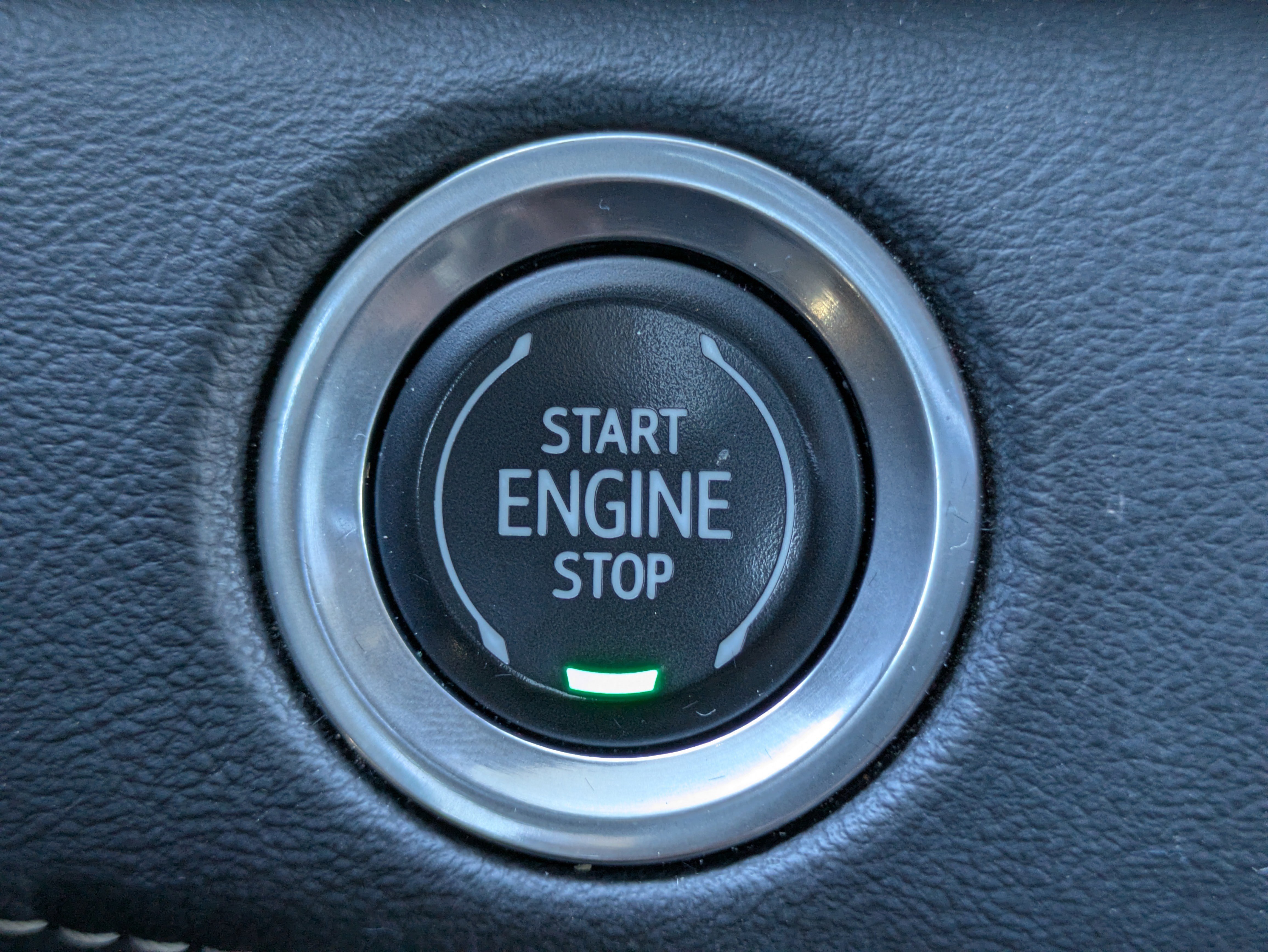 Used 2021 Cadillac Escalade Premium Luxury AWD/4WD image 26