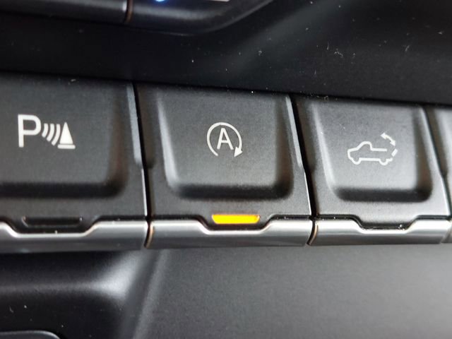 Used 2020 Chevrolet Silverado 1500 LTZ w/ LTZ Premium Package image 31