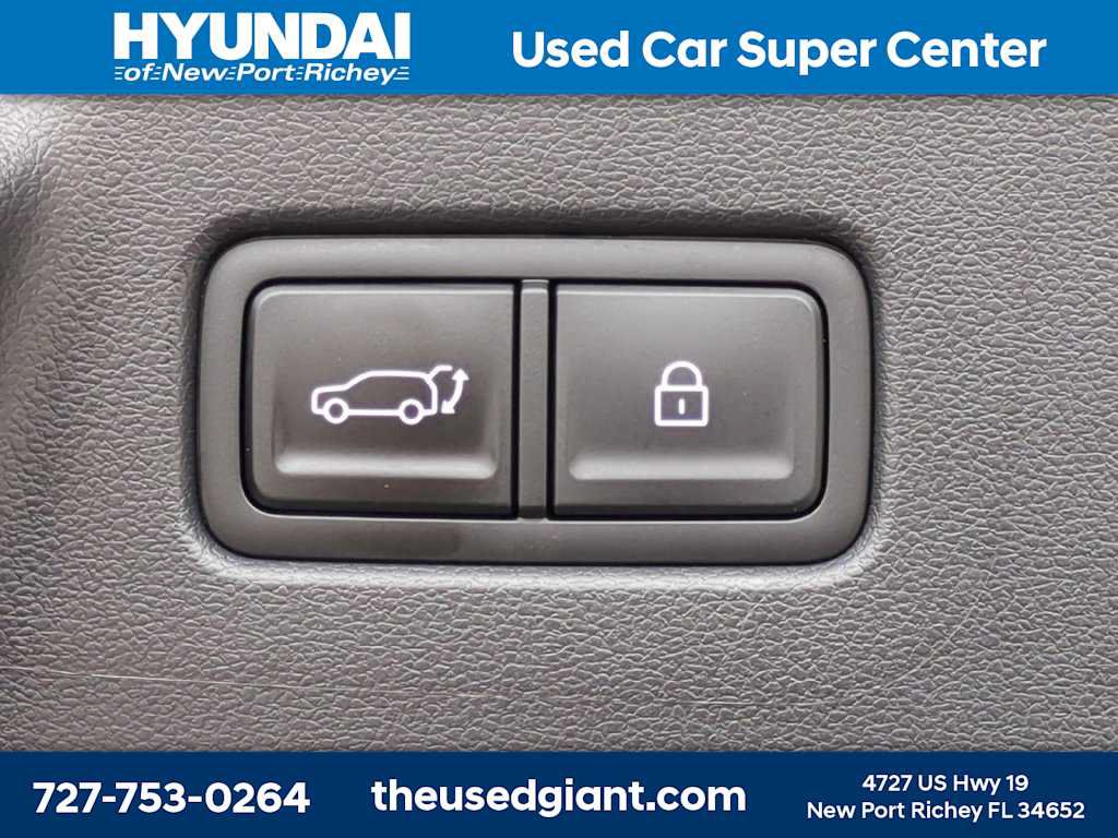 Used 2025 Hyundai Santa Fe XRT AWD/4WD image 13
