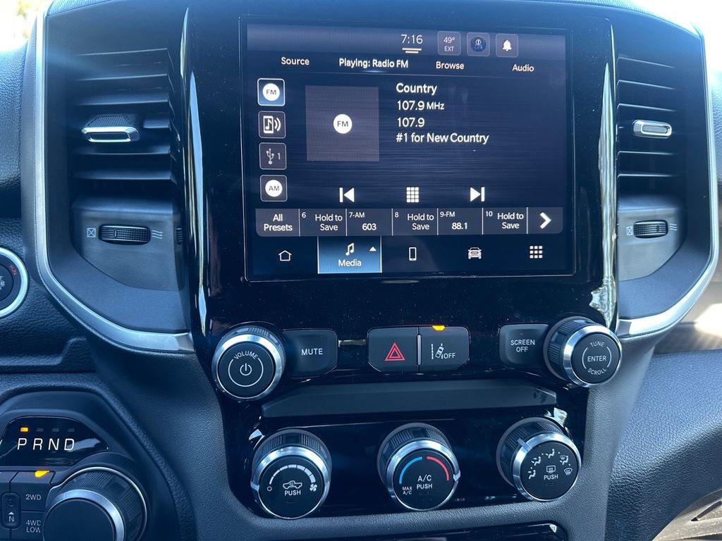 New 2026 RAM 1500 4x4 Crew Cab image 21