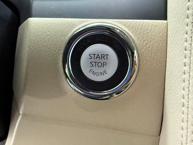 Used 2023 INFINITI QX80 Luxe w/ All-Season Package image 15