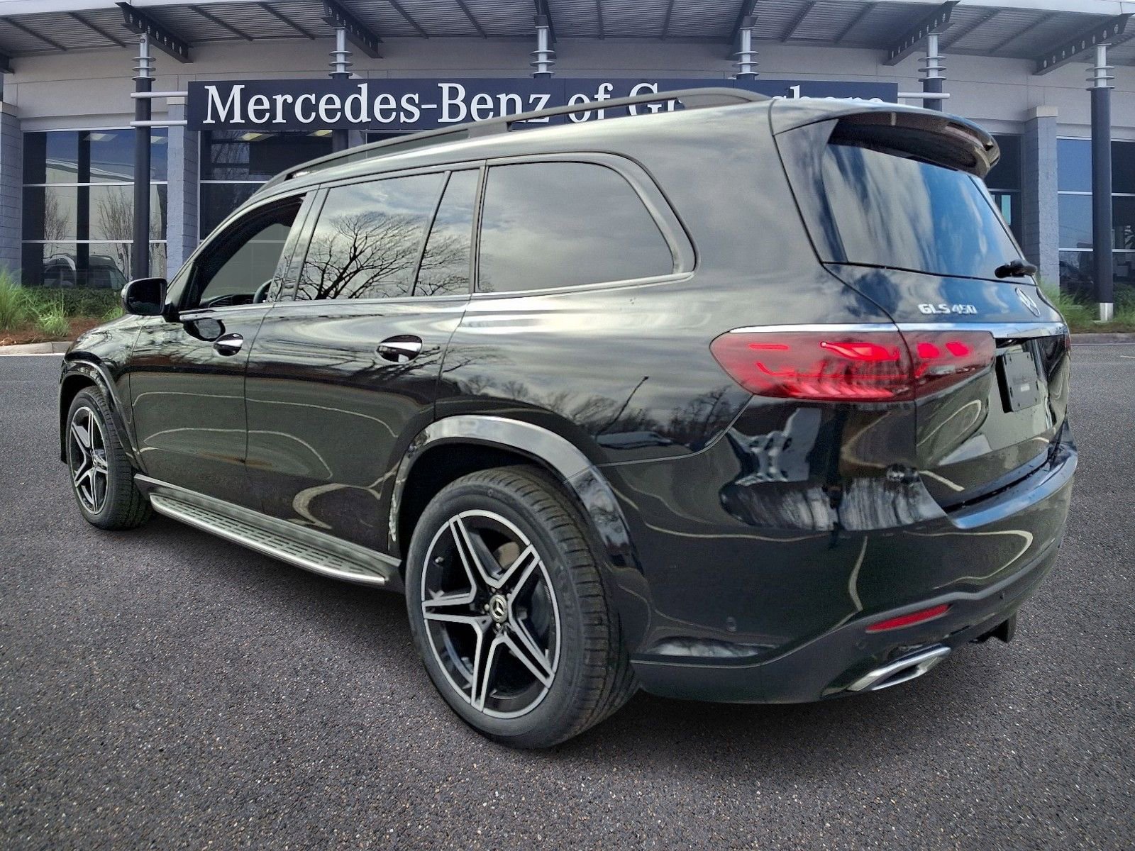 Certified 2025 Mercedes-Benz GLS 450 4MATIC image 6