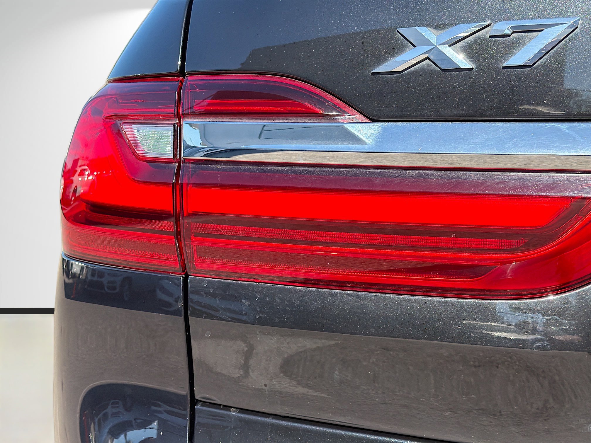 Used 2022 BMW X7 xDrive40i w/ M Sport Package image 10