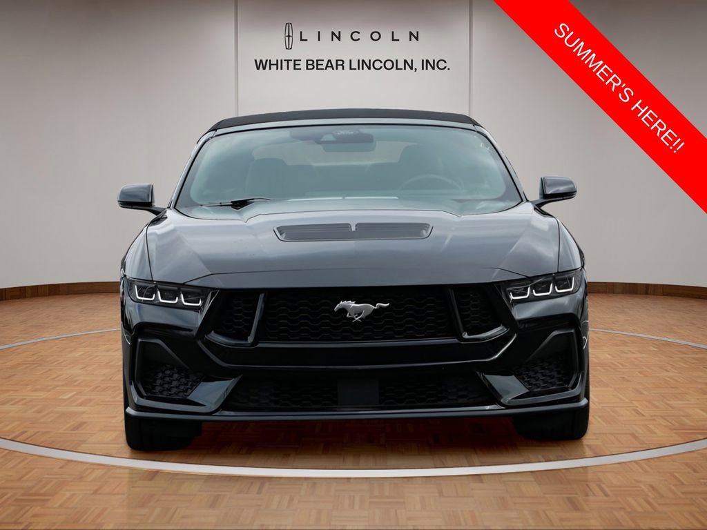 Used 2025 Ford Mustang GT Premium image 2