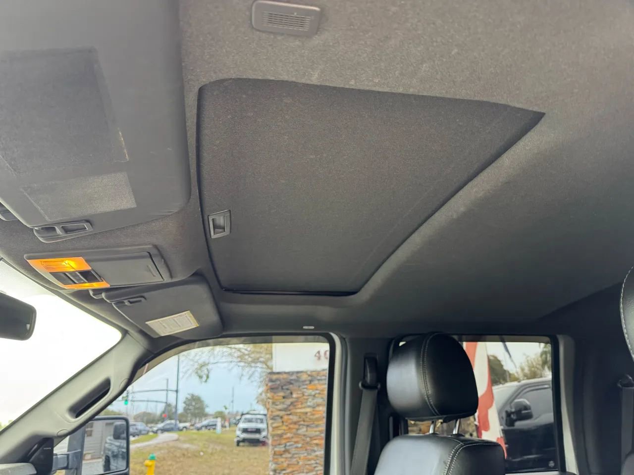 Used 2016 Ford F250 Lariat w/ Lariat Ultimate Package image 16