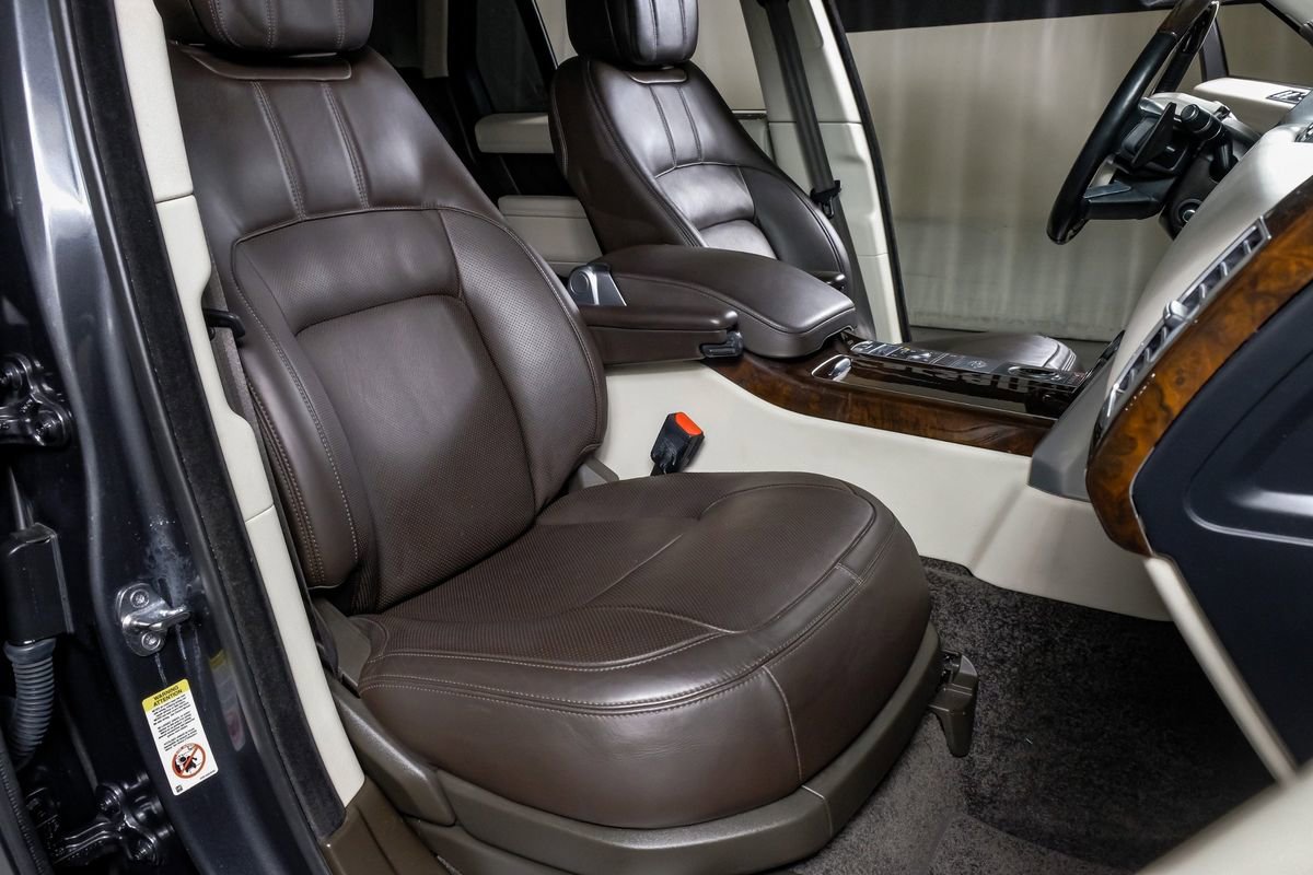 Used 2021 Land Rover Range Rover P525 Westminster Edition image 28