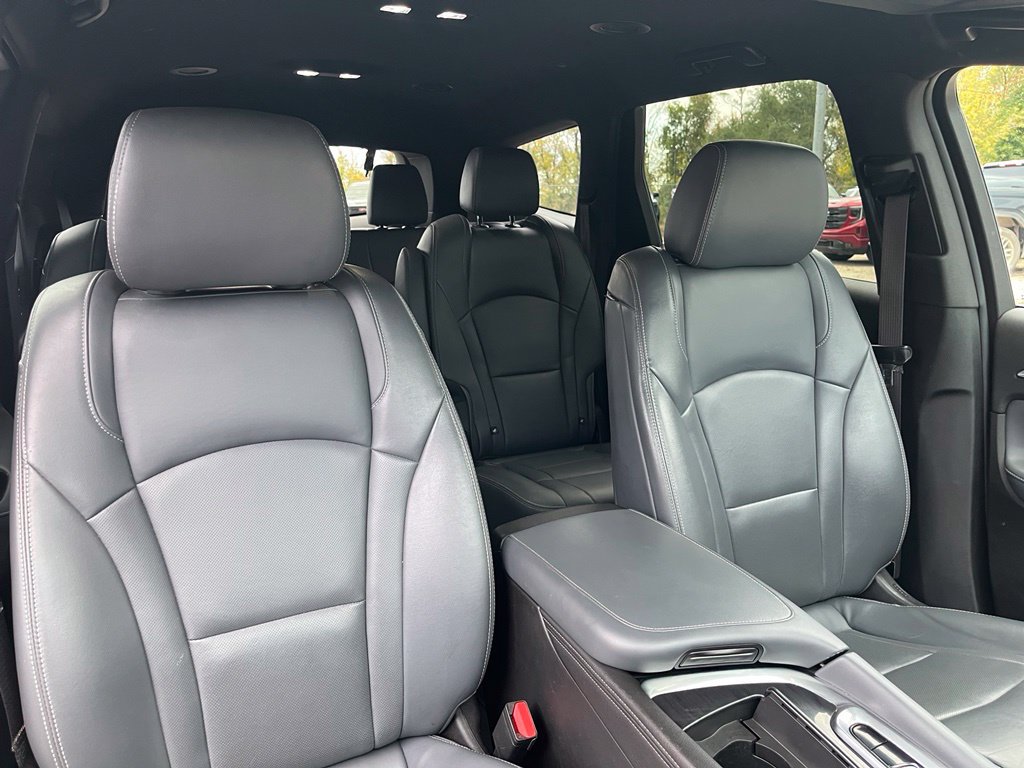 Used 2022 Buick Enclave Essence w/ Trailering Package, 5000 lbs. AWD/4WD image 38