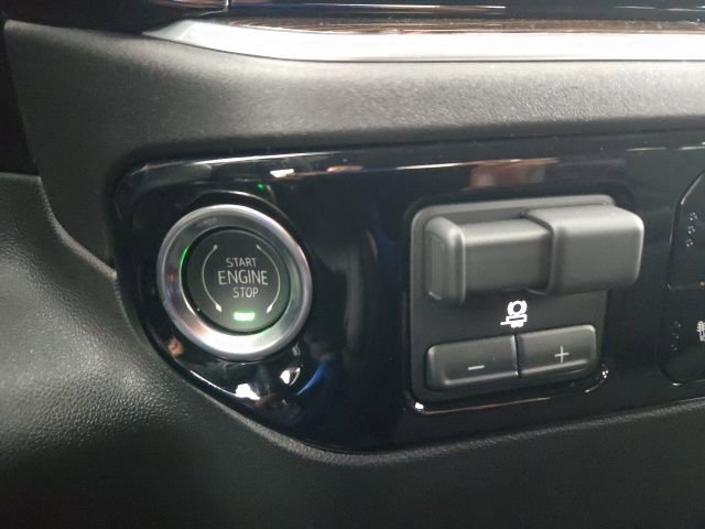 Used 2026 GMC Sierra 1500 SLE w/ LPO, GMC Protection Package image 32