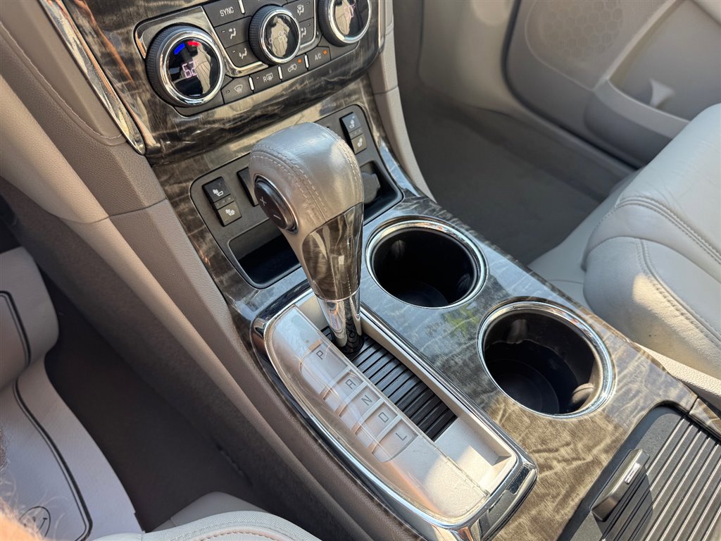 Used 2014 Buick Enclave Leather FWD image 17