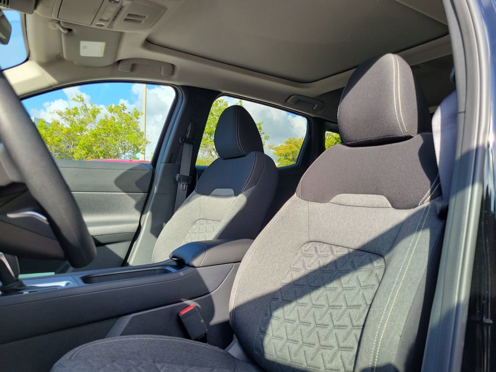 New 2026 Nissan Kicks SV image 18