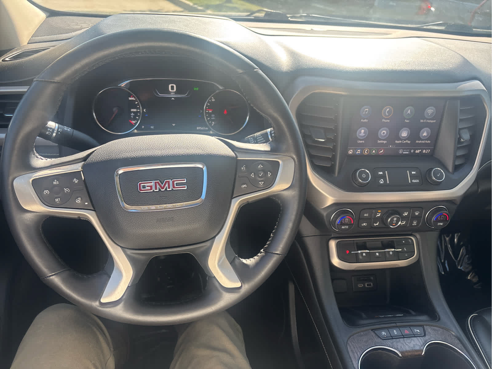 Used 2021 GMC Acadia Denali w/ Denali Ultimate Package AWD/4WD image 14