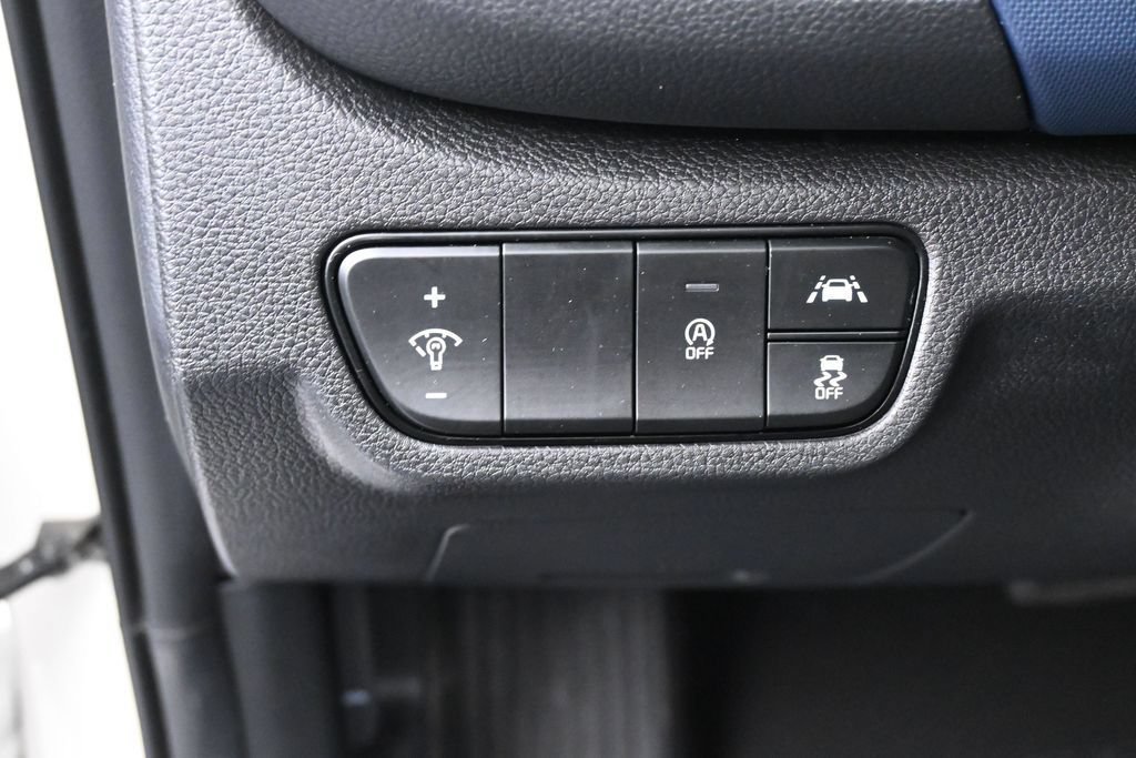 Used 2023 Kia Seltos S FWD image 15
