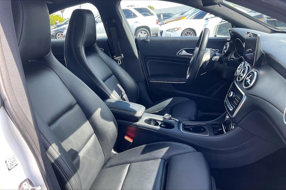 Used 2019 Mercedes-Benz CLA 250 image 7
