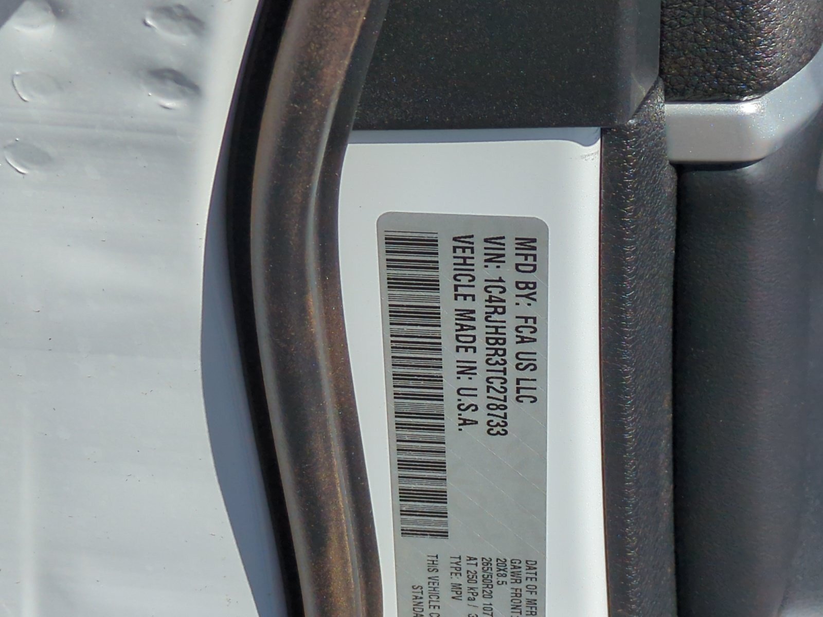 New 2026 Jeep Grand Cherokee Limited w/ Luxury Tech Group II AWD/4WD image 25