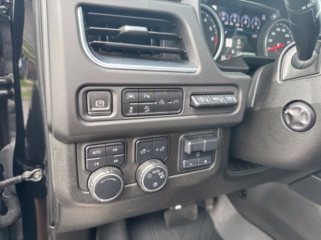Used 2021 Chevrolet Tahoe Premier w/ Premium Package AWD/4WD image 15