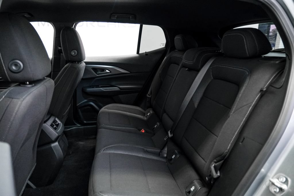 Used 2026 Chevrolet Equinox EV LT FWD image 36