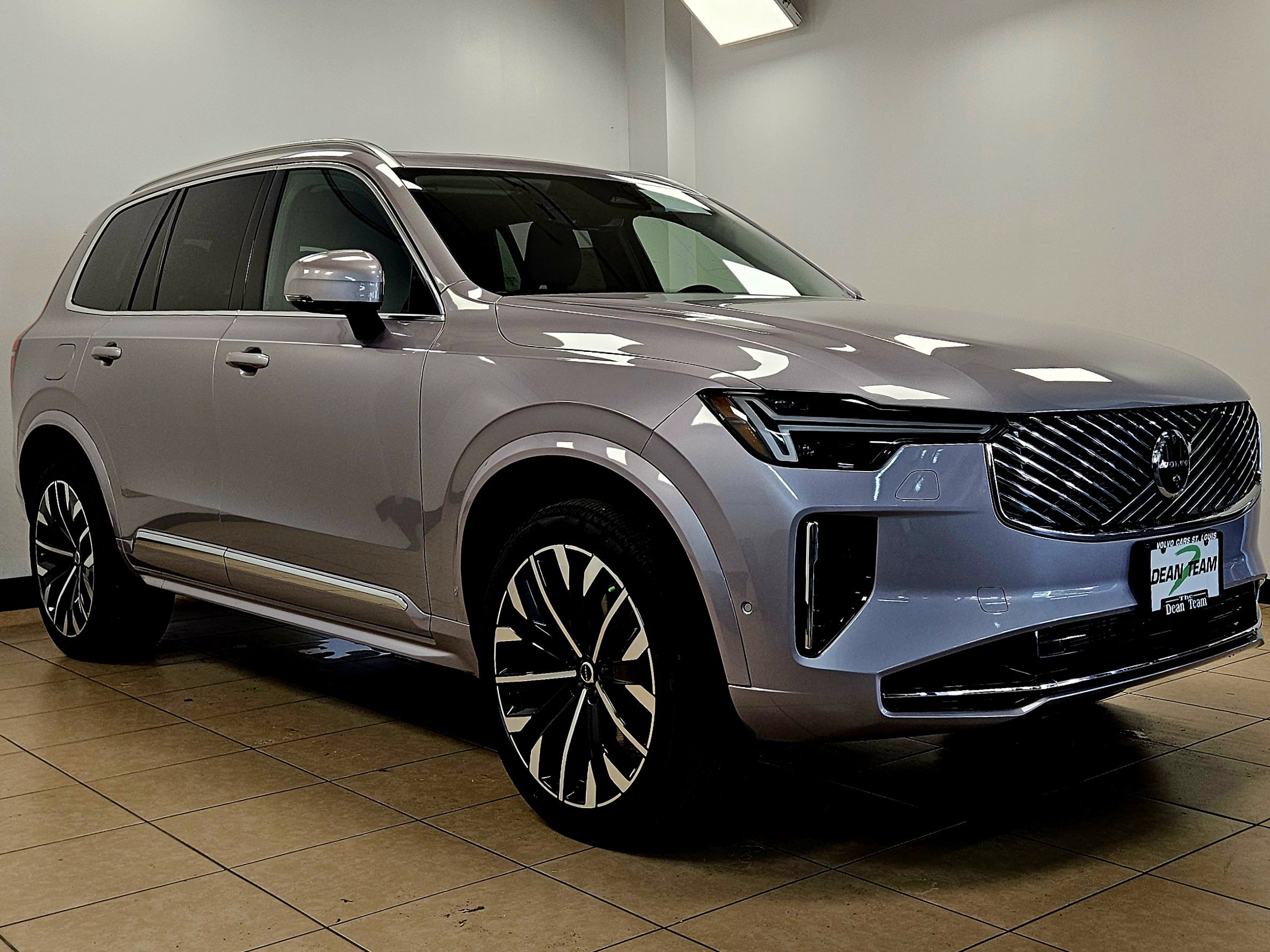New 2026 Volvo XC90 B5 Plus image 3