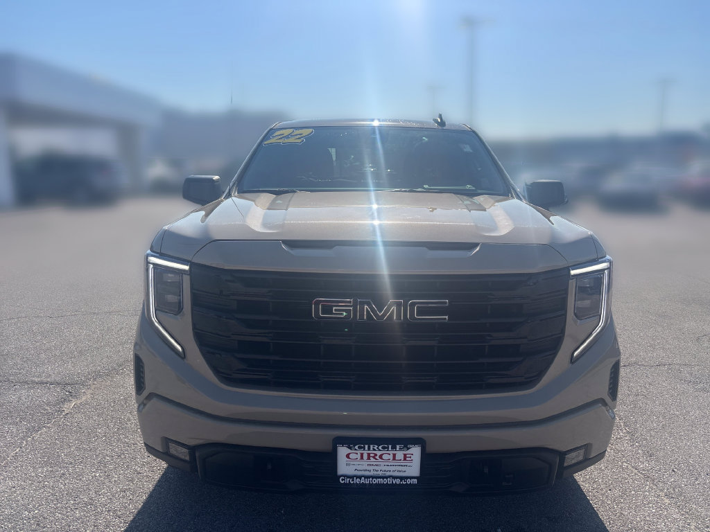 Used 2022 GMC Sierra 1500 Elevation w/ LPO, Elevation Black Package AWD/4WD image 11