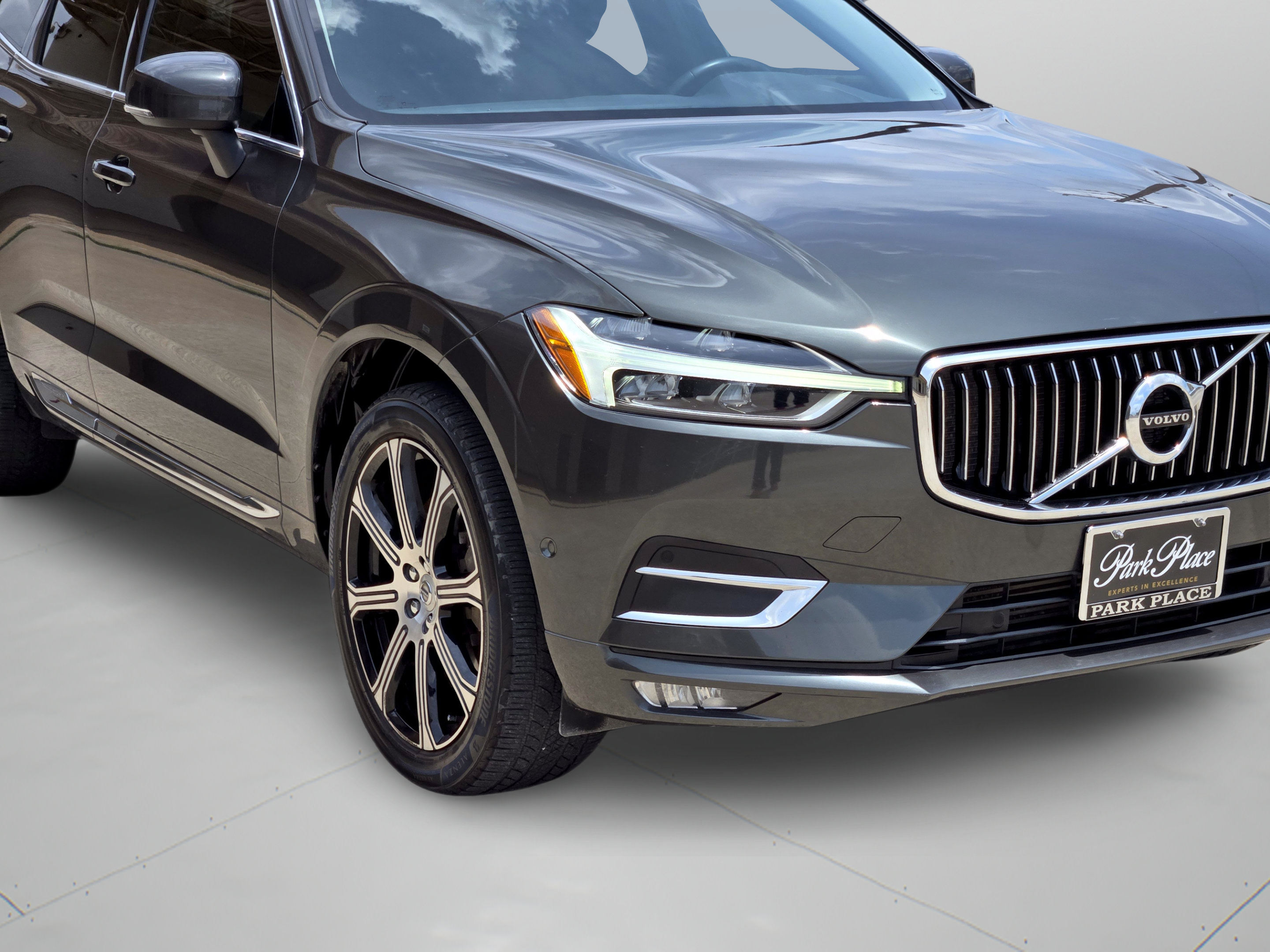 Used 2019 Volvo XC60 T6 Inscription w/ Protection Package Premier AWD/4WD image 31