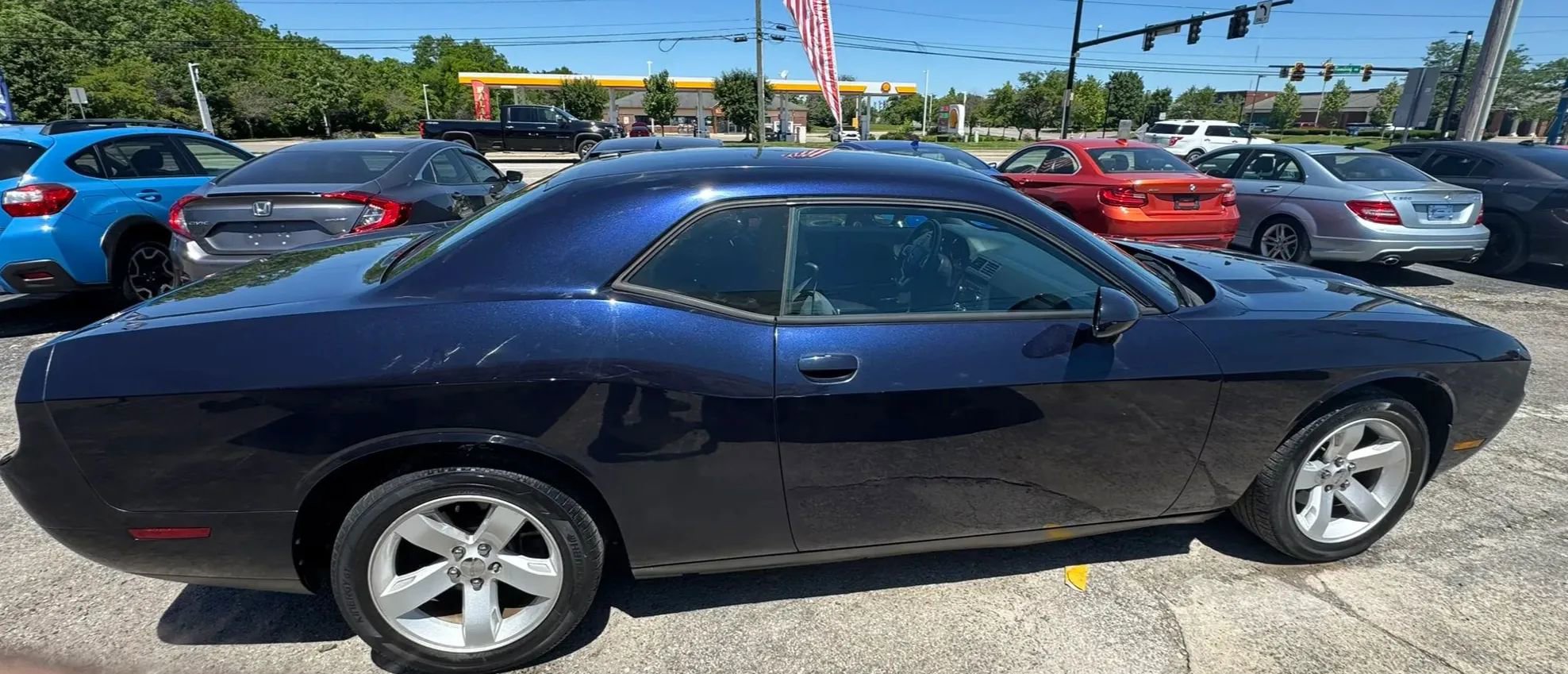 Used 2012 Dodge Challenger SXT RWD image 8
