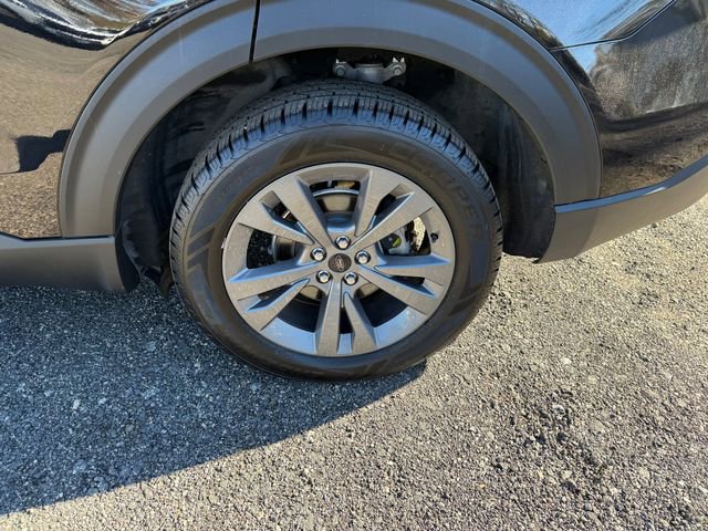 Used 2022 Ford Explorer XLT w/ Equipment Group 202A image 22