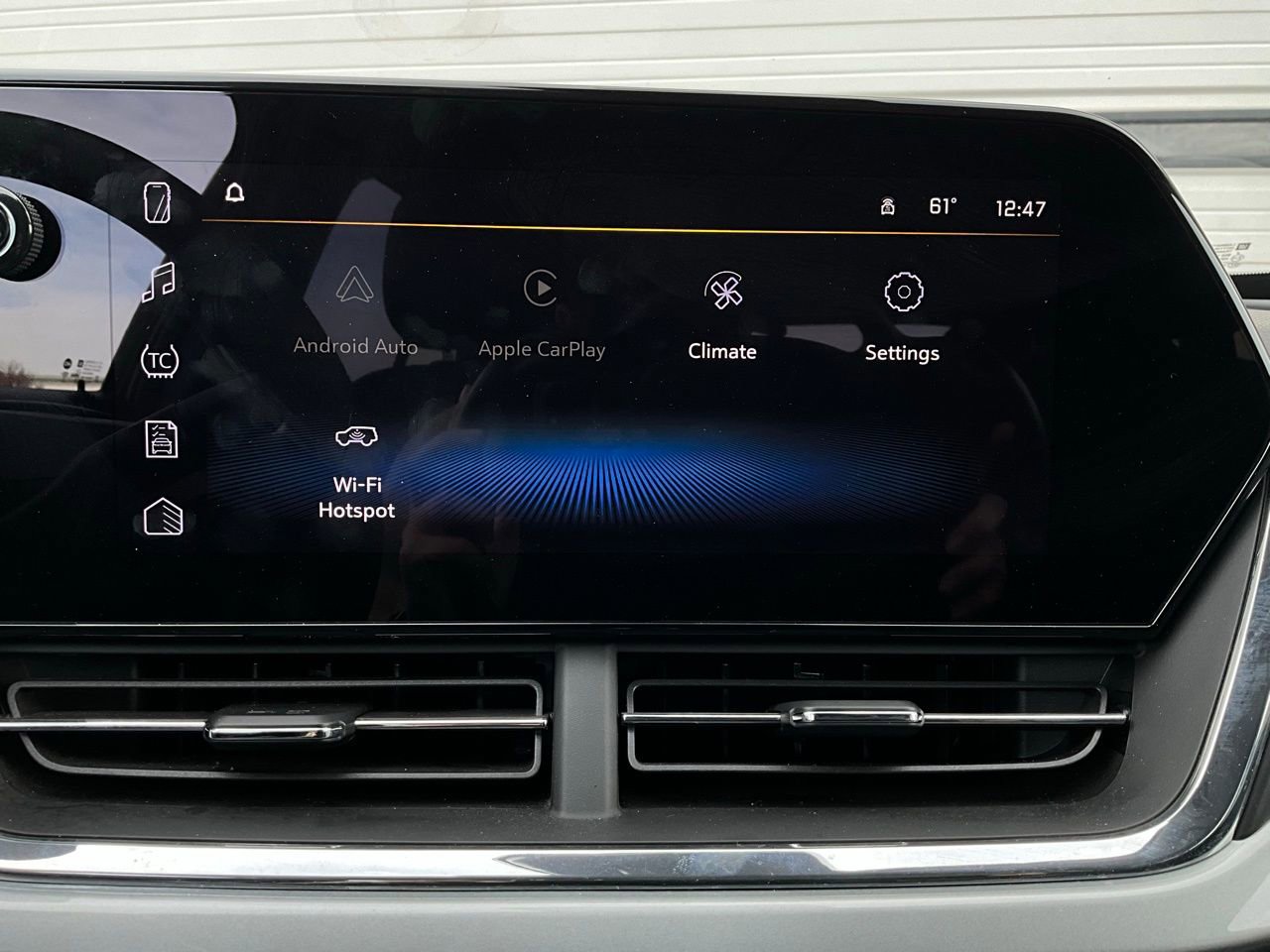 Used 2025 Chevrolet Trax LT image 27