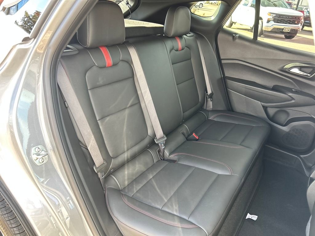 Used 2024 Chevrolet Trax RS w/ Driver Confidence Package image 23