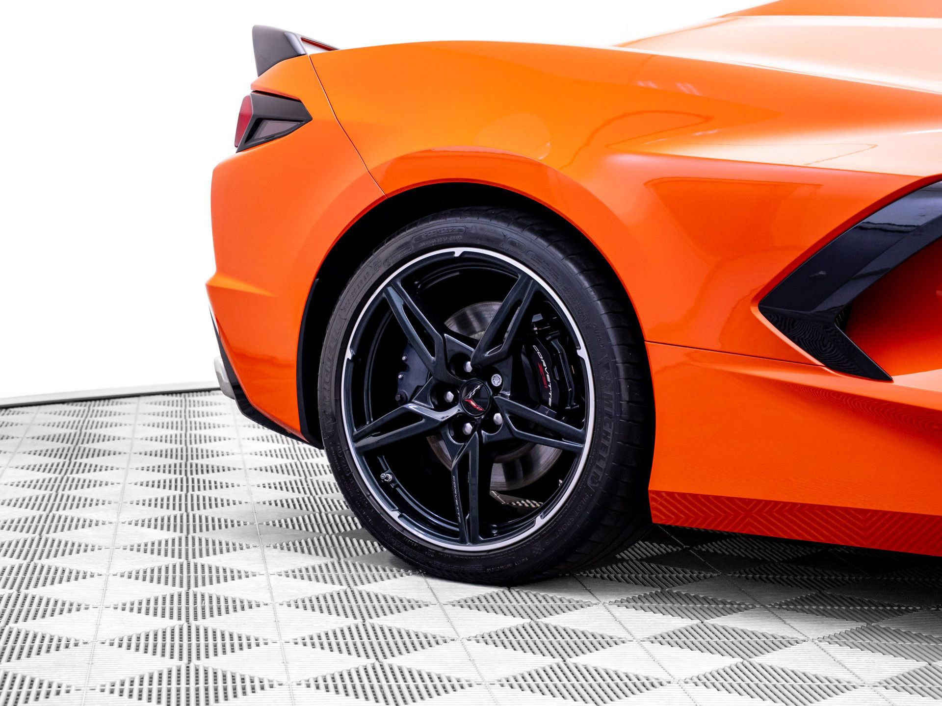 Used 2020 Chevrolet Corvette Stingray Premium Conv w/ 3LT Preferred Equipment Group RWD image 38