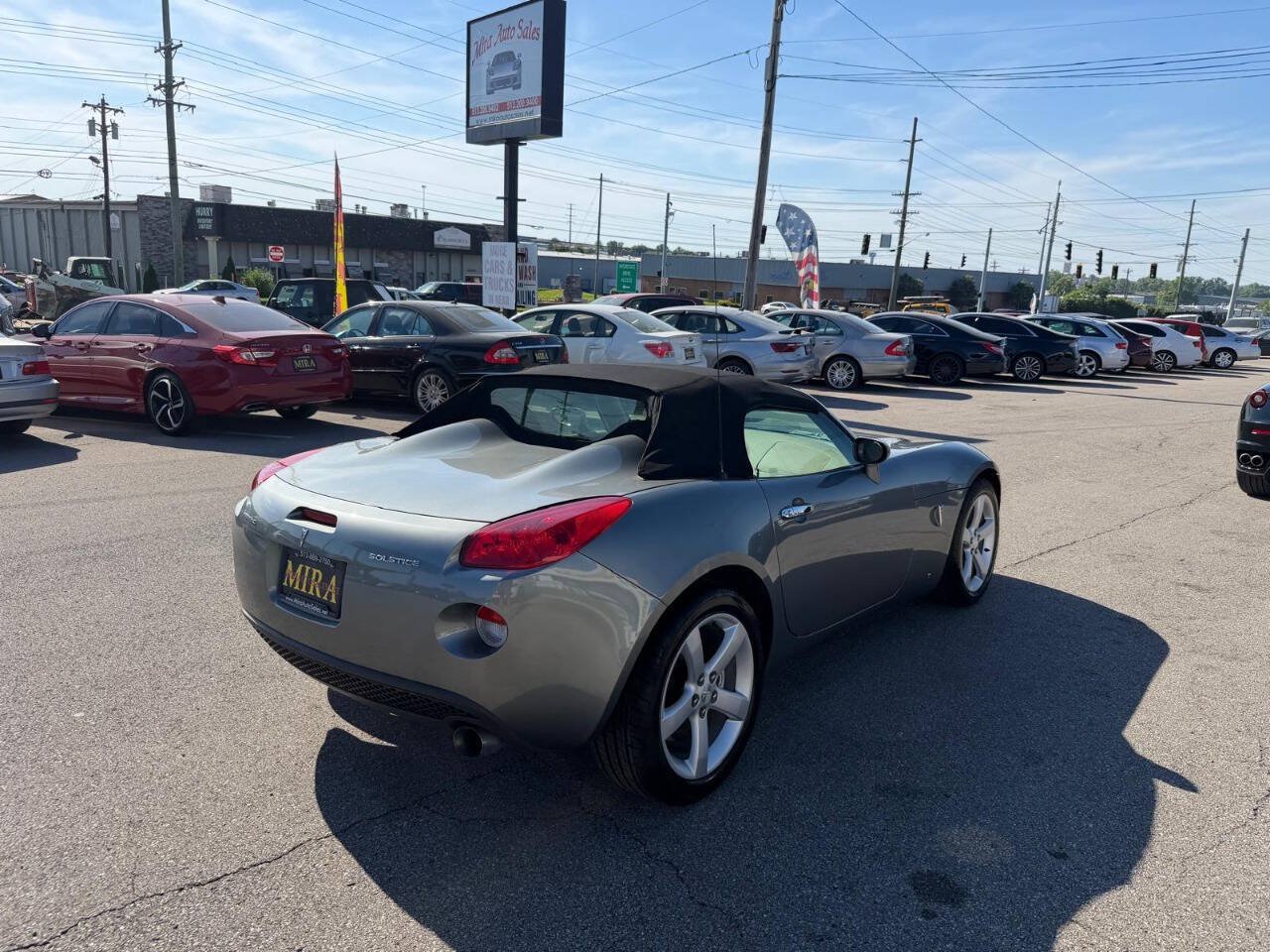 Used 2006 Pontiac Solstice Convertible w/ Premium Package RWD image 6