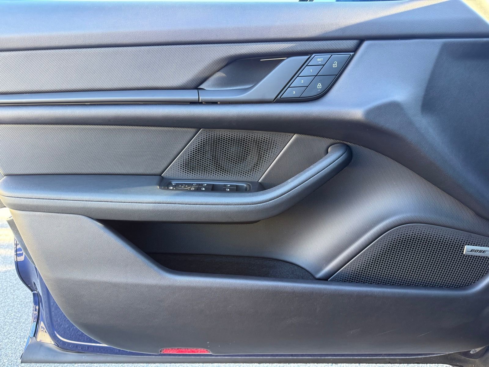 Used 2022 Porsche Taycan Base image 43