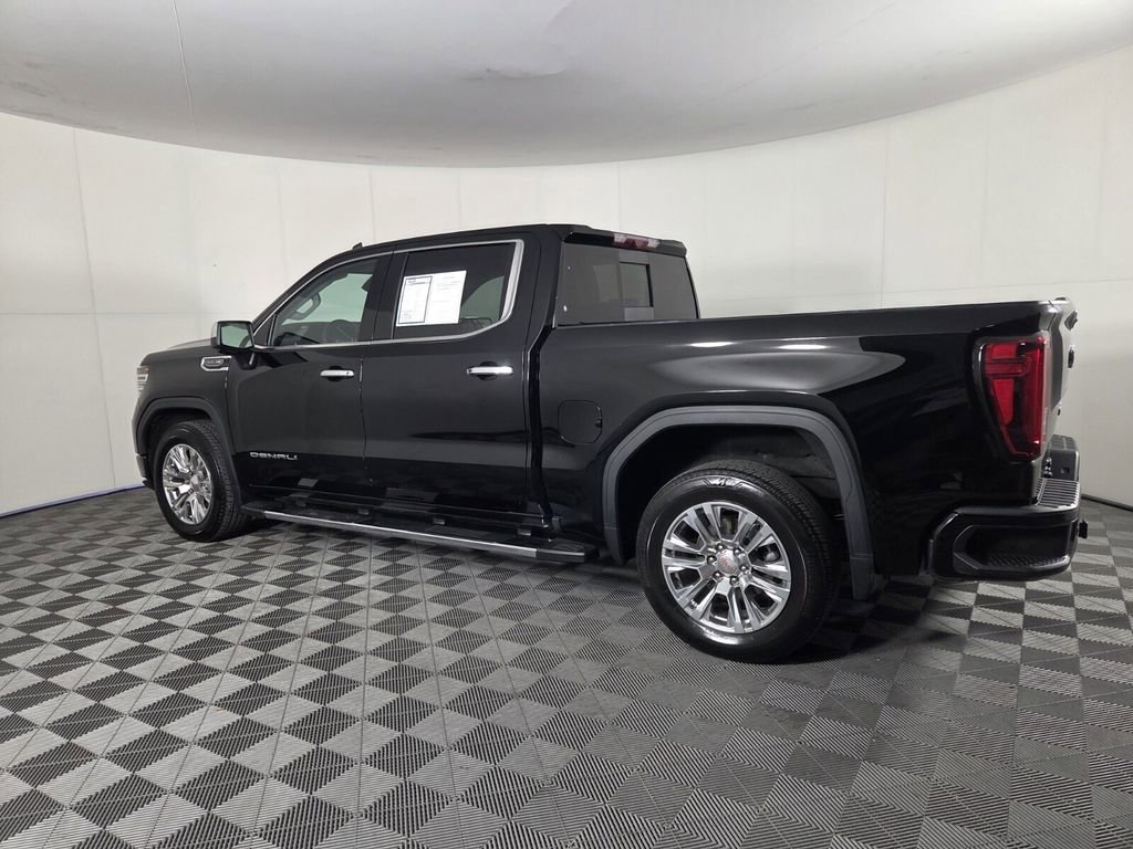 Used 2024 GMC Sierra 1500 Denali w/ Technology Package RWD image 7