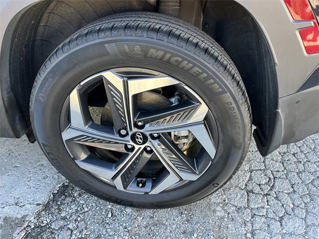 Used 2023 Hyundai Tucson Limited image 11