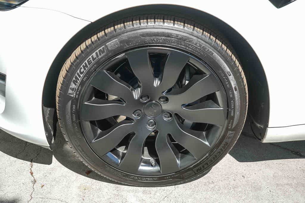 Used 2022 Tesla Model 3 Long Range AWD/4WD image 10