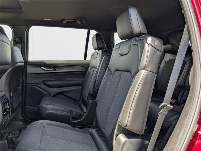 New 2025 Jeep Grand Cherokee L Altitude image 16