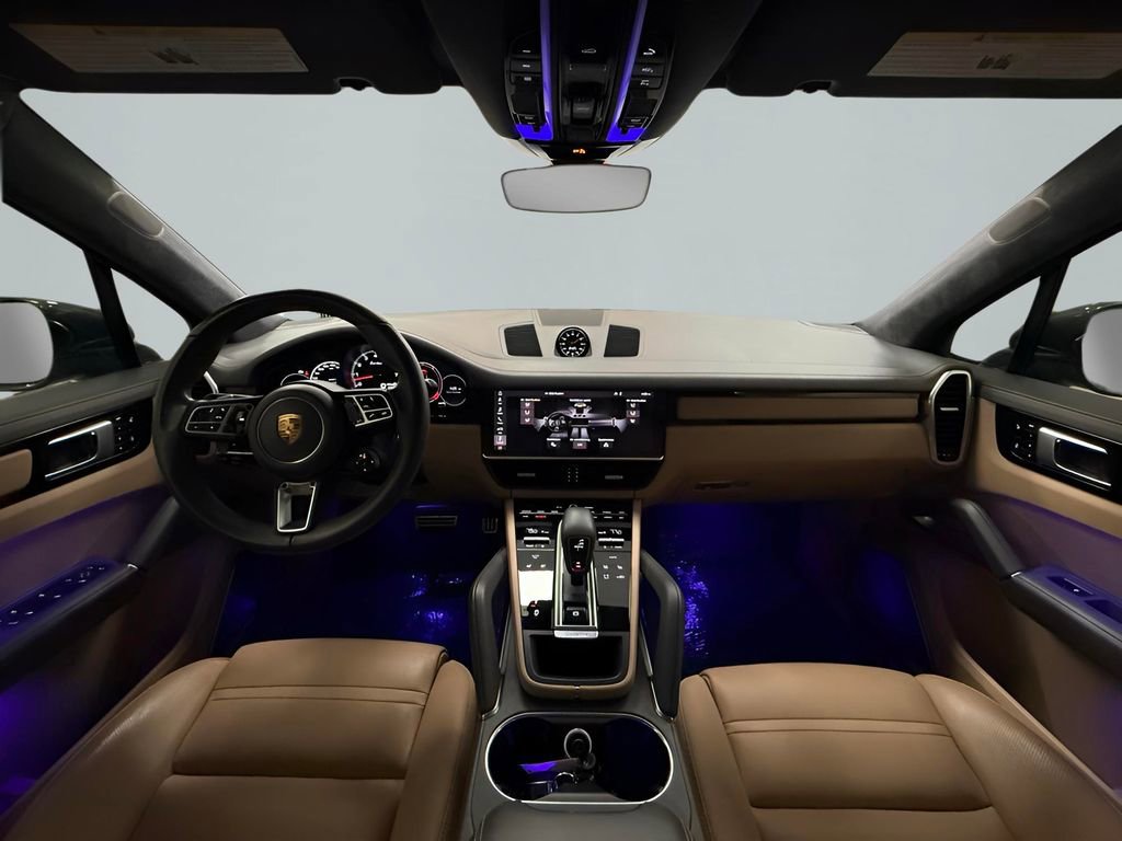 Used 2019 Porsche Cayenne Turbo image 12