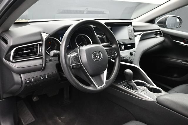 Used 2022 Toyota Camry LE FWD image 12
