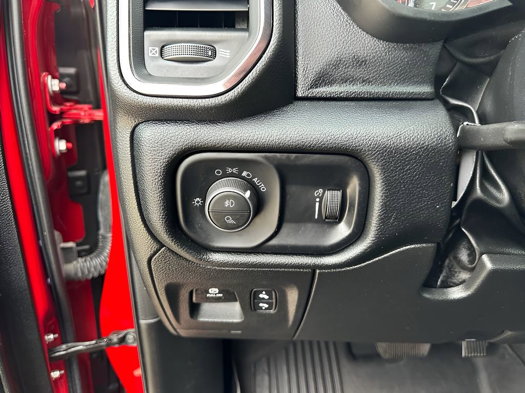 Used 2022 RAM 1500 Big Horn w/ Built-to-serve Edition image 17