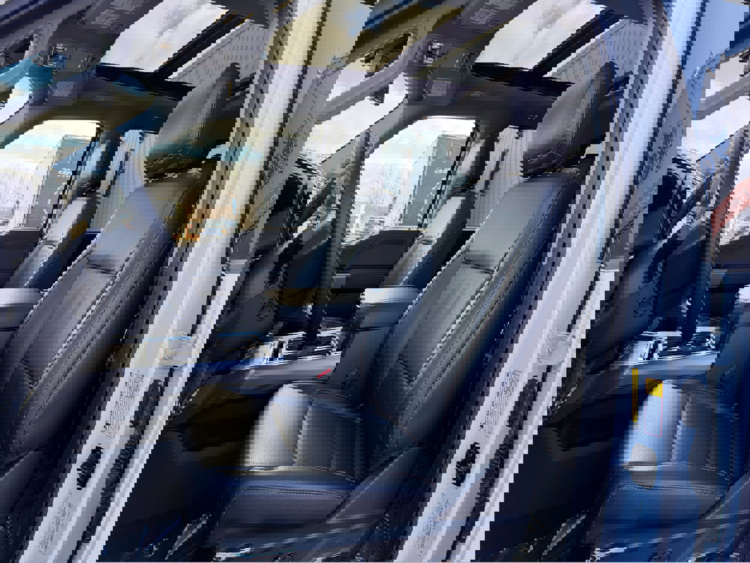 Certified 2024 Ford F350 Lariat w/ Lariat Ultimate Package image 9