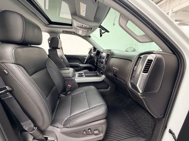 Used 2018 Chevrolet Silverado 1500 LTZ Z71 w/ Redline Edition AWD/4WD image 30