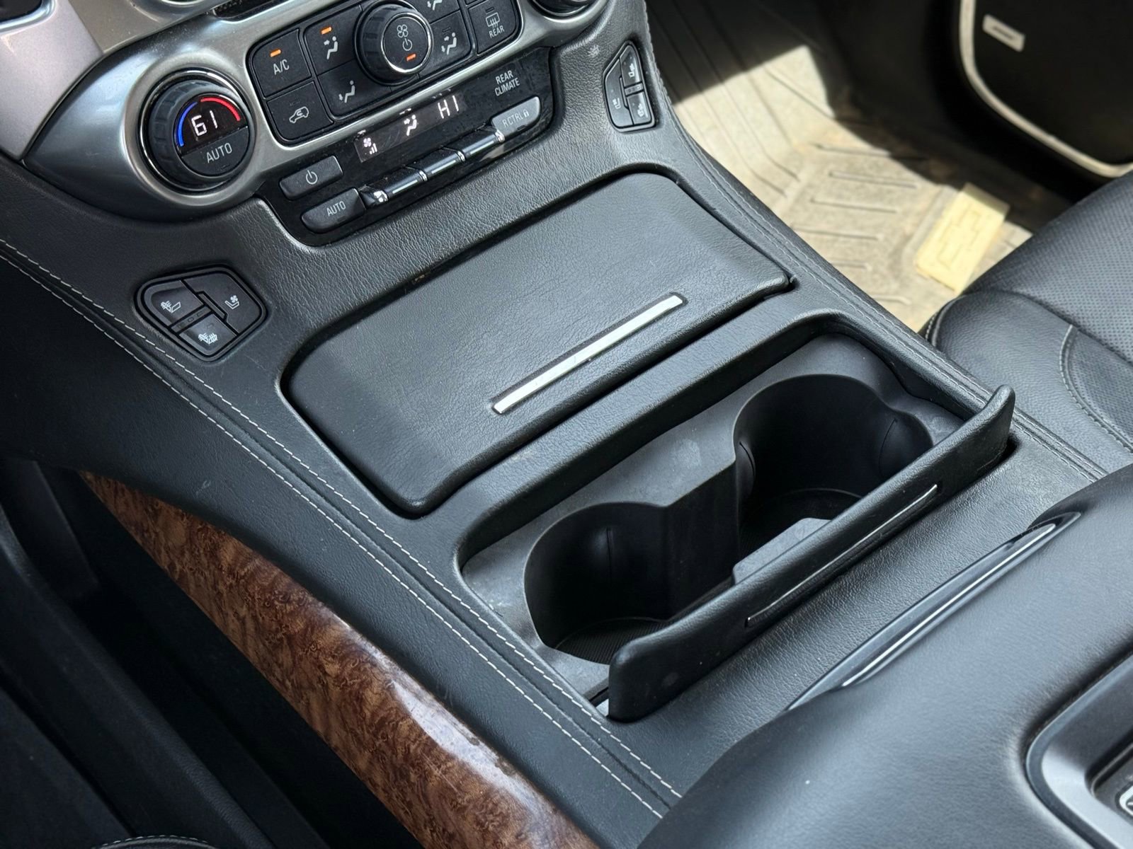 Used 2018 Chevrolet Tahoe Premier image 19