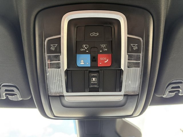 Used 2025 RAM 1500 Big Horn AWD/4WD image 27