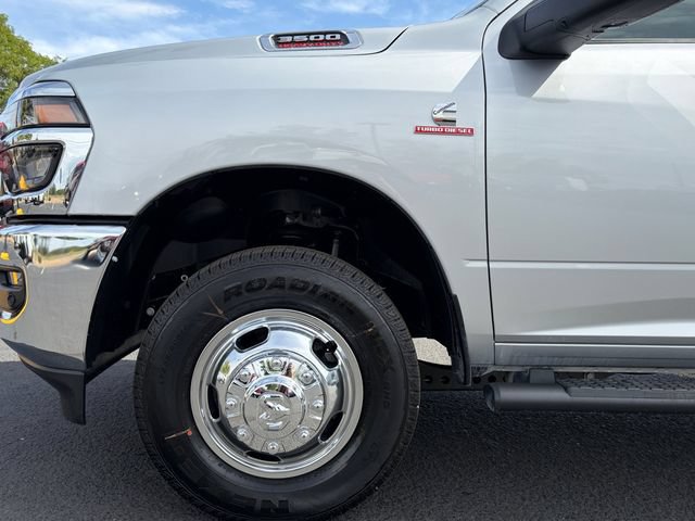 New 2027 RAM 3500 Tradesman AWD/4WD image 10
