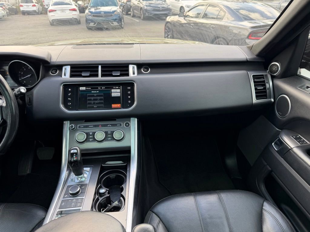 Used 2016 Land Rover Range Rover Sport SE image 26