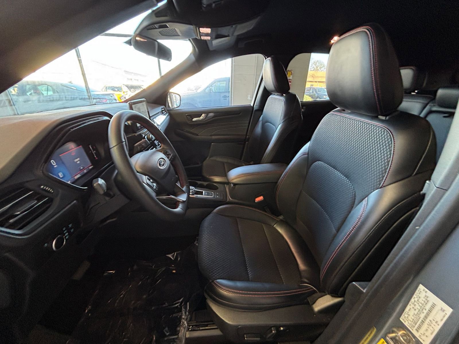 Used 2025 Ford Escape ST-Line image 27