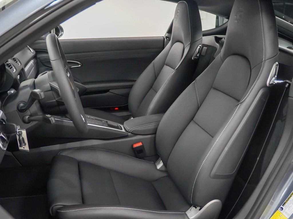 New 2025 Porsche 718 Cayman RWD image 5