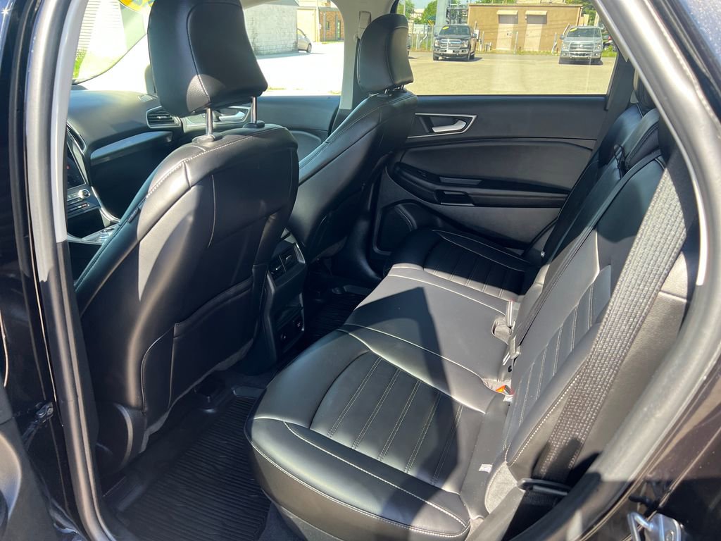 Used 2024 Ford Edge SEL w/ Convenience Package AWD/4WD image 11