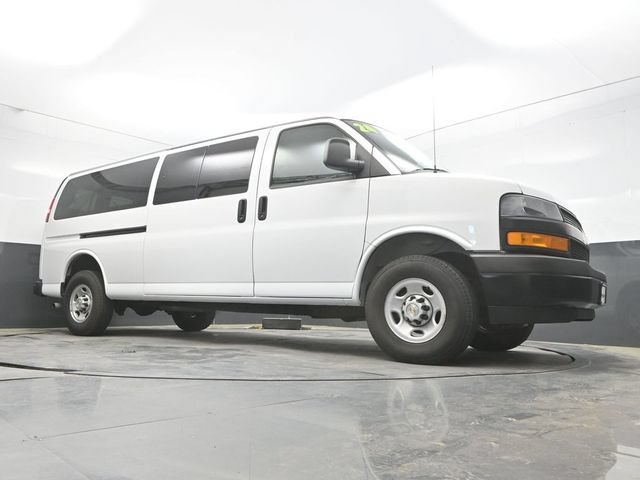 Used 2024 Chevrolet Express 3500 LS RWD image 32